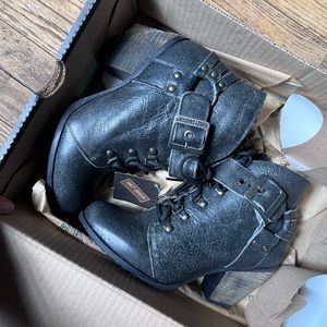 Brand NWT Harley Davidson Ashland grey distressed leather boots never worn
